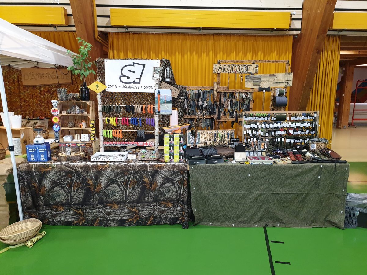 Stand Paracorde Stand Paracorde